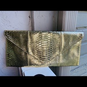 Gold exotic clutch